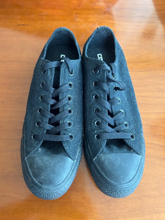 Svartir converse