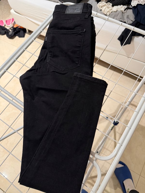 Levis svartar