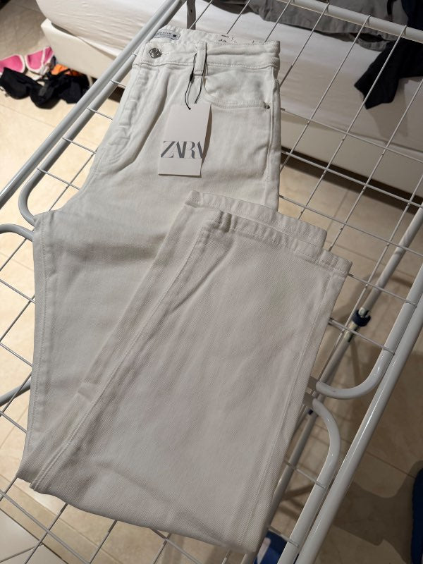 Hvítar gallabuxur