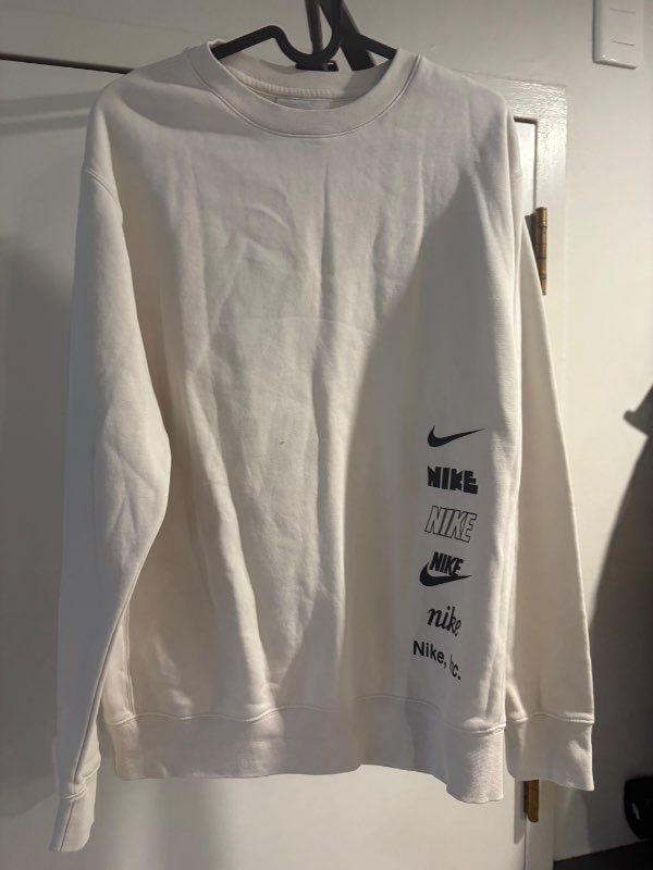 Nike peysa