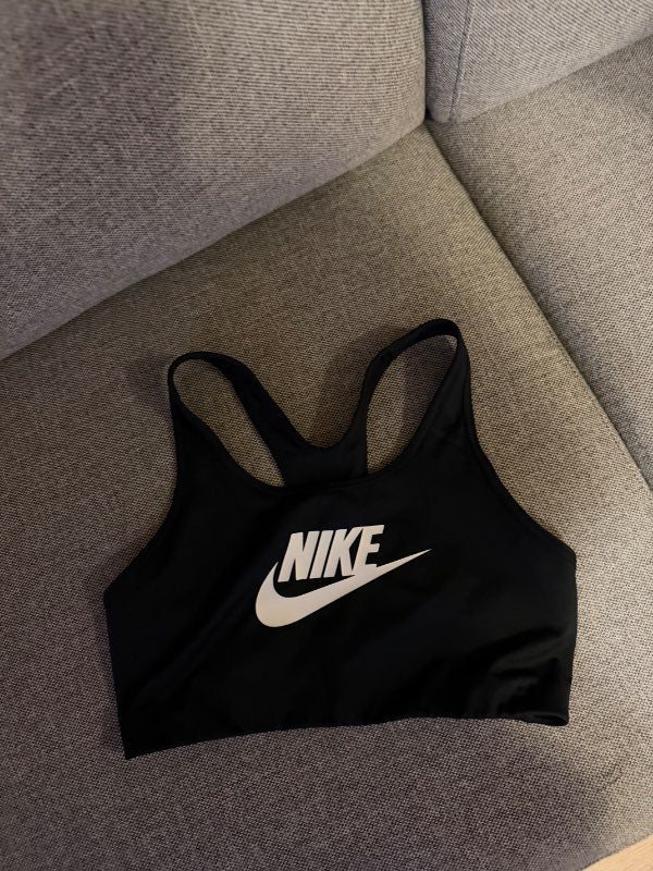 Nike toppur