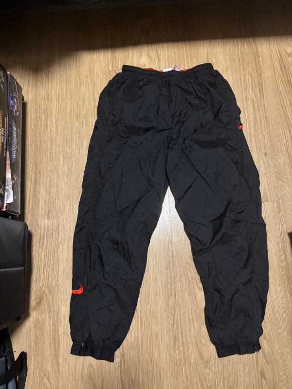 Spuutnik nike buxur