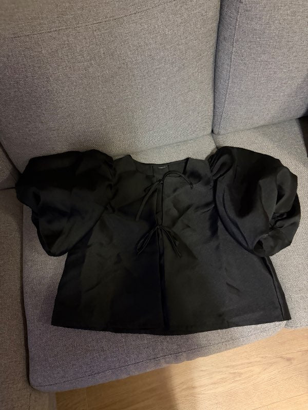 Gina tricot peysa