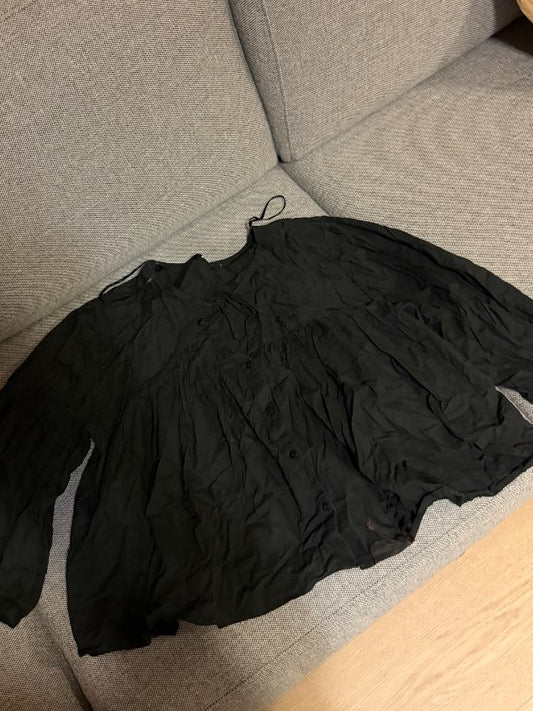 Gina tricot peysa