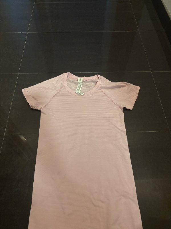 Lululemon bleikur bolur