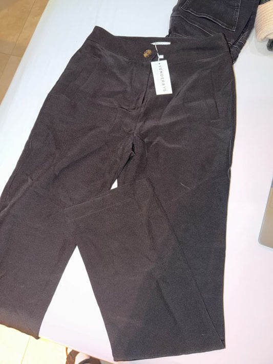Venderbys buxur svartar