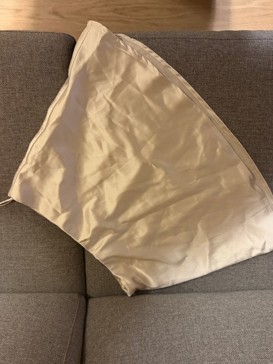 Gina tricot silki pils