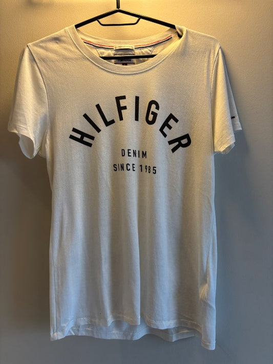 Tommy Hilfiger bolur