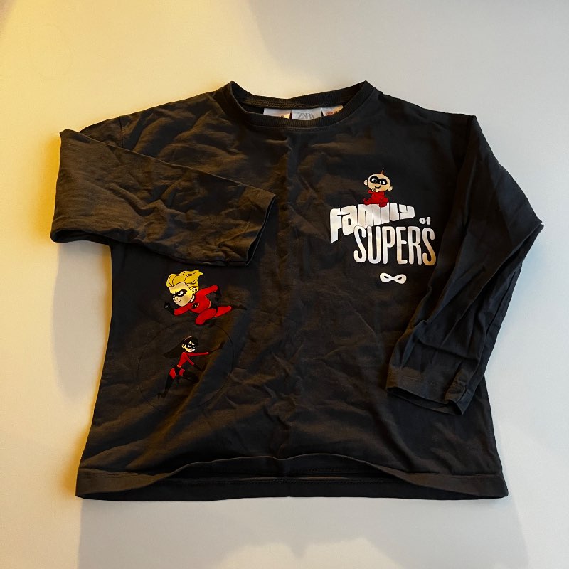 Zara Pixar langermabolur