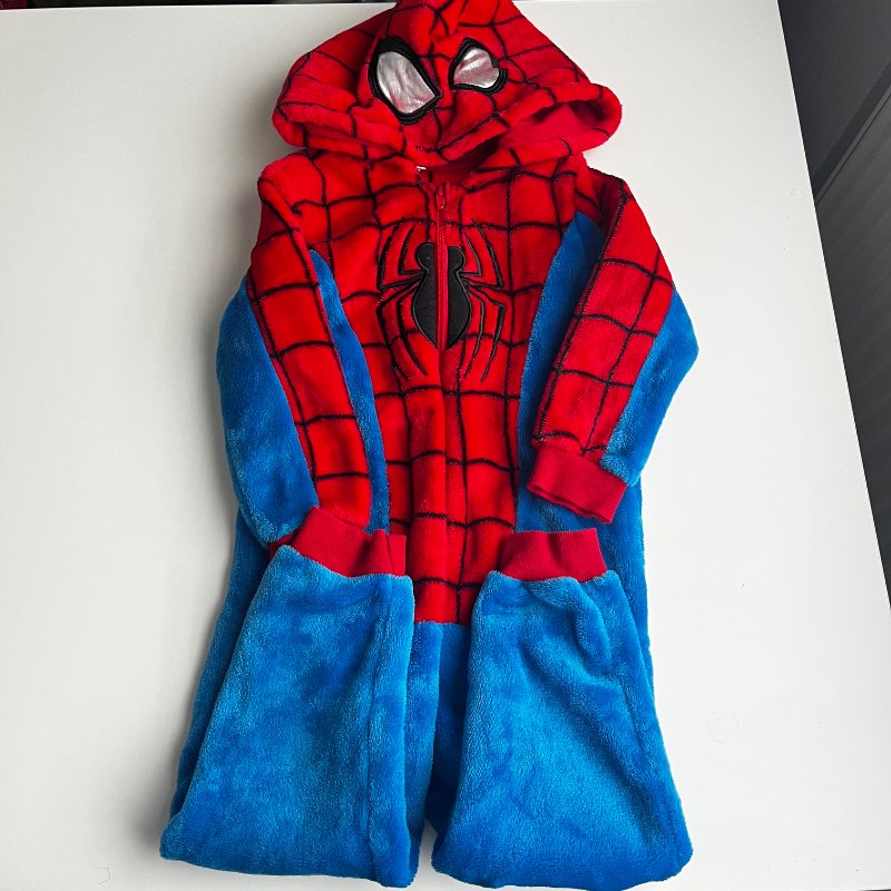 Spider-Man kósýgalli