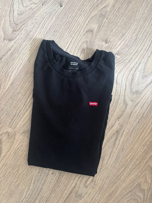 Levis bolur