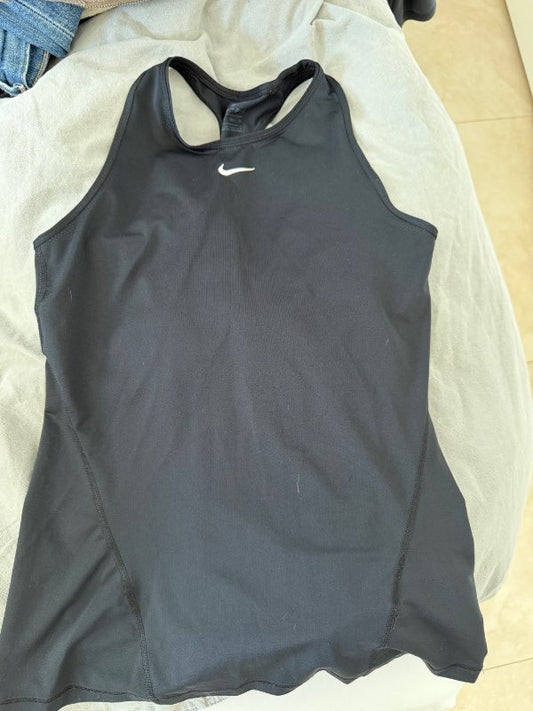 Svartur nike bolur