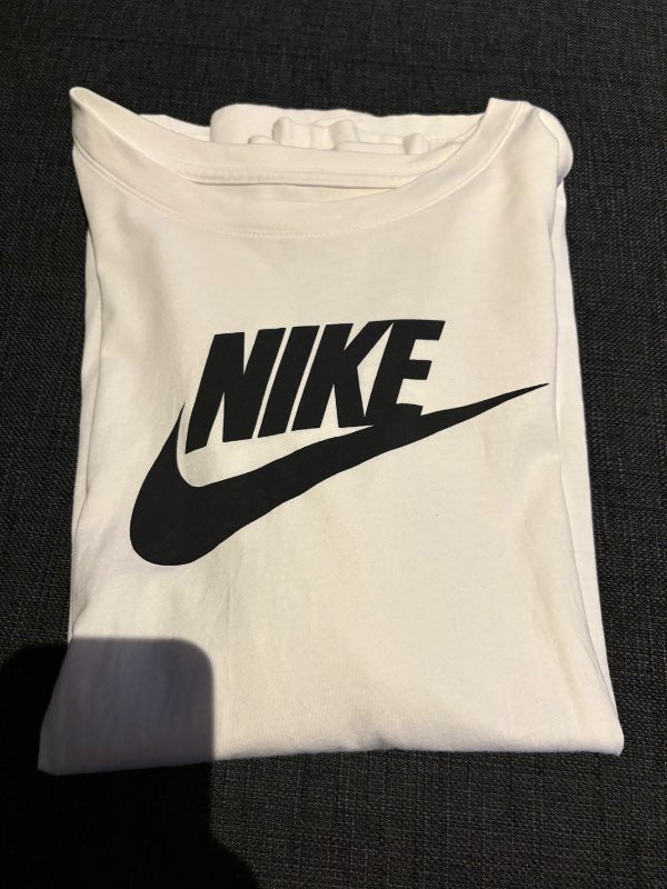 Nike bolur