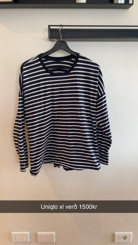 Uniqlo síðerma bolur