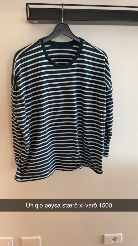 Uniqlo síðerma bolur