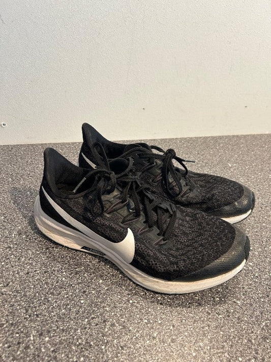 Nike skór svartir