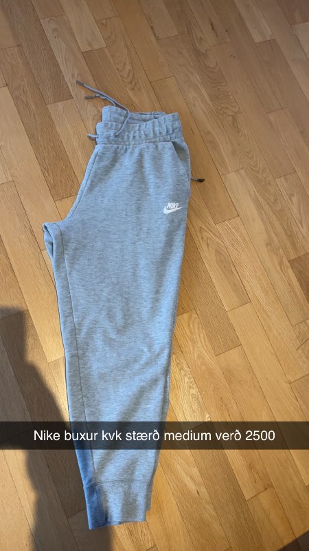 Nike gráar íþróttabuxur