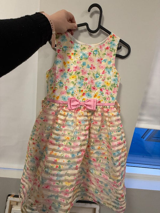 Gulur marglita kjóll