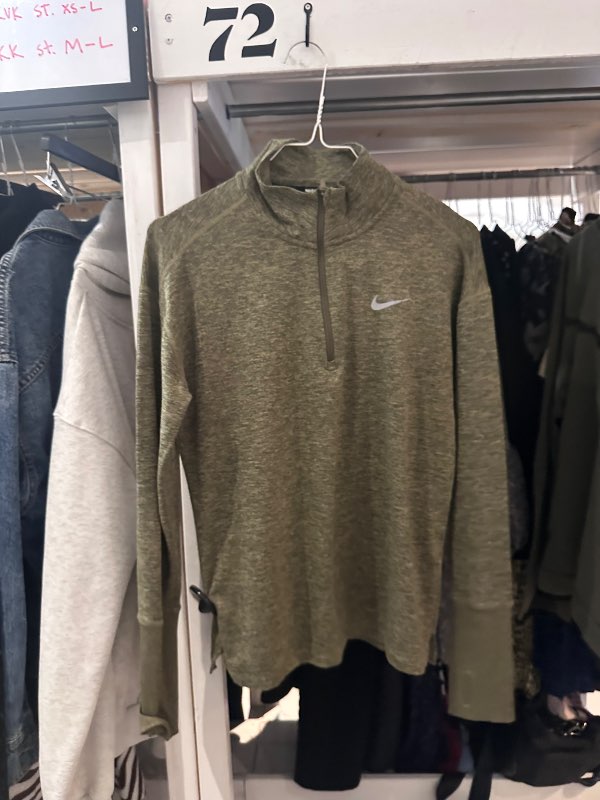 Nike Element 1/2 zip græn
