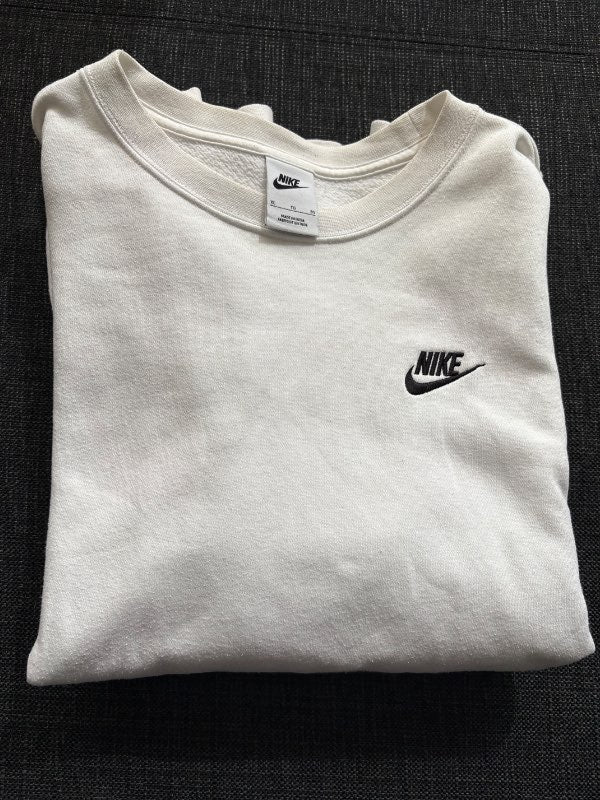 Nike hvít peysa