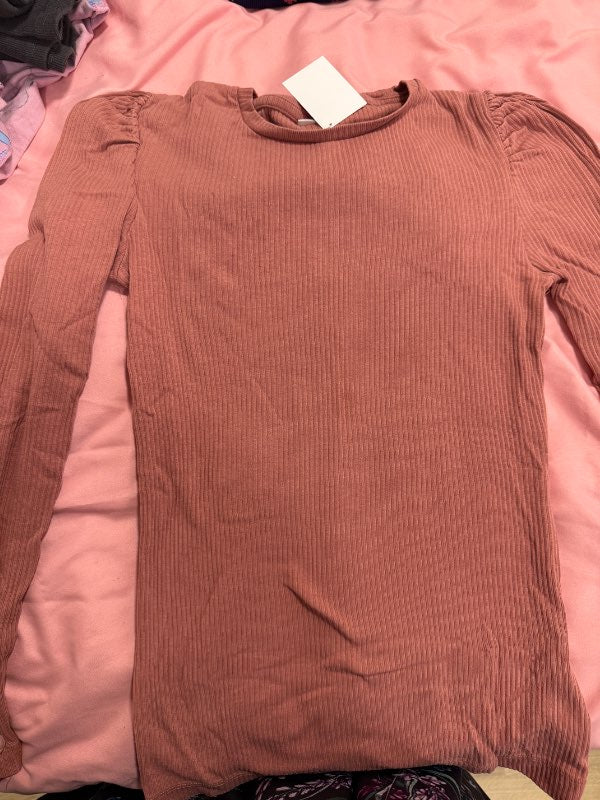 Síðerma fölbleikur