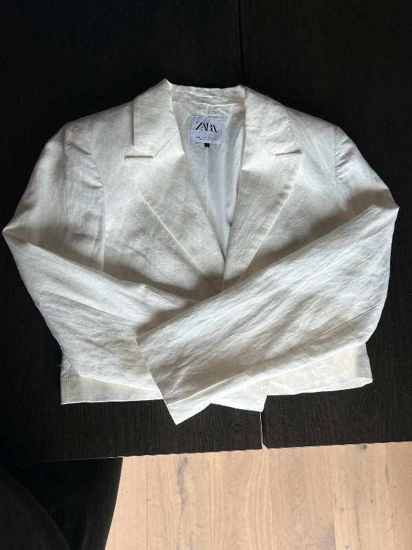 Zara cropped blazer