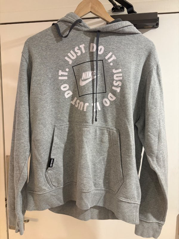 Nike peysa