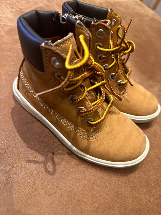 Timberland skór st.26