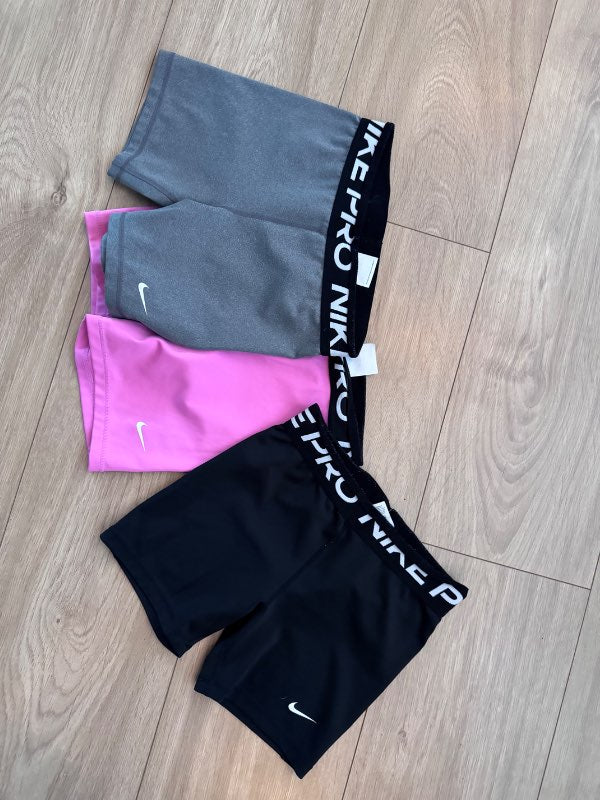 Nike pro gráar hjólabuxur
