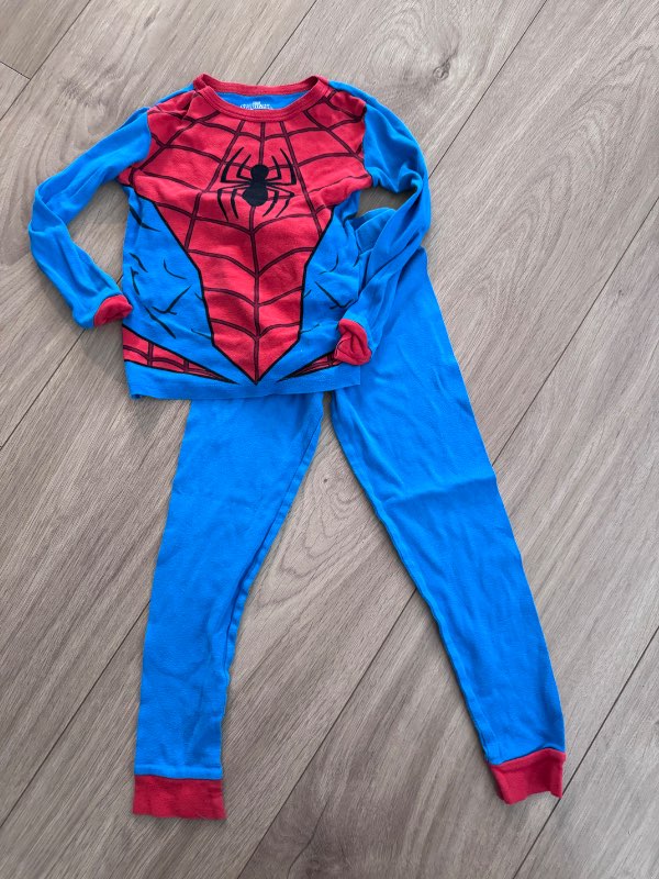 Spiderman nattföt