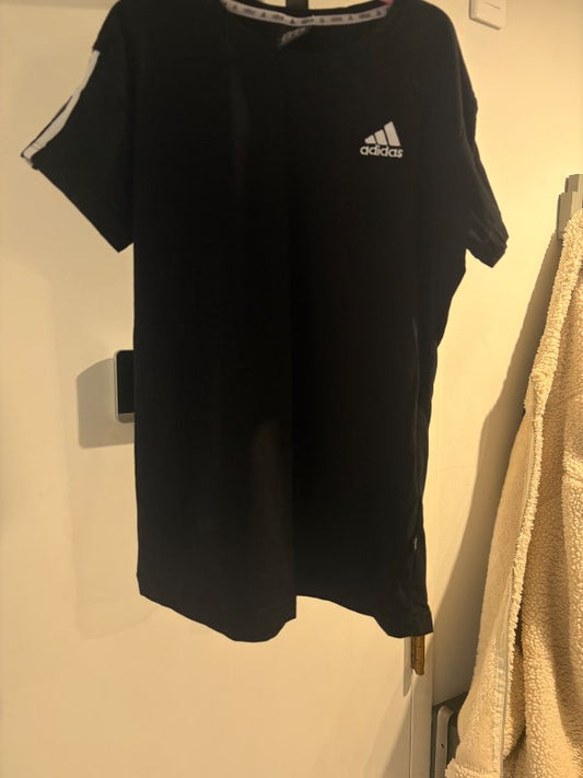 Adidas bolur