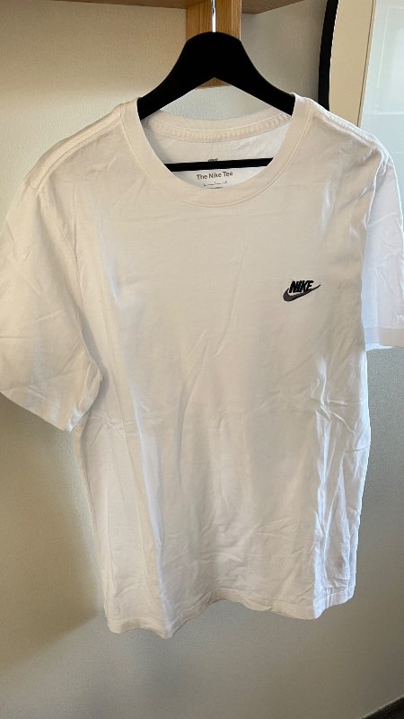 Nike hvítur bolur