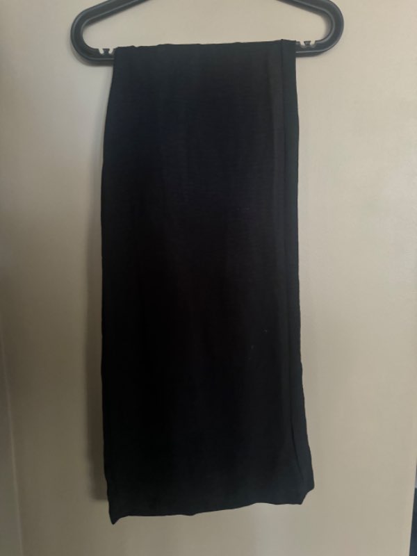 svartar buxur