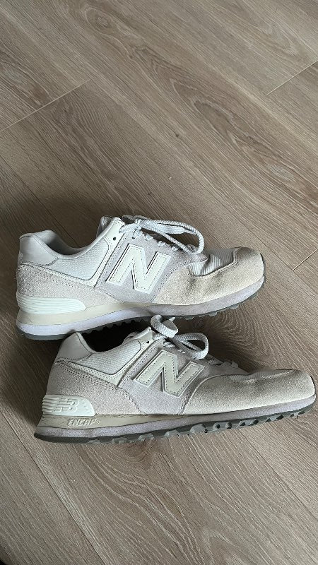 New Balance kremaðir skór