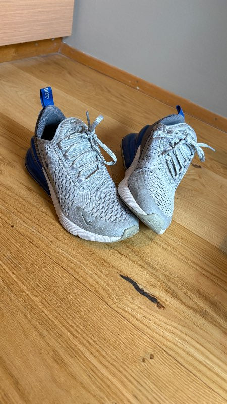 Nike Airmax 270 gráir og bláir