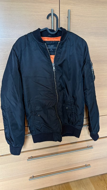 Bomber jakki svartur