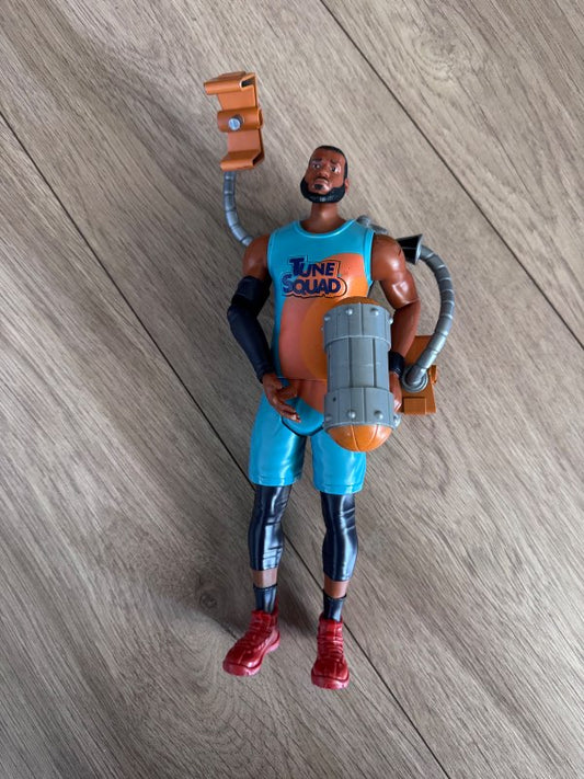 Lebron tune squad