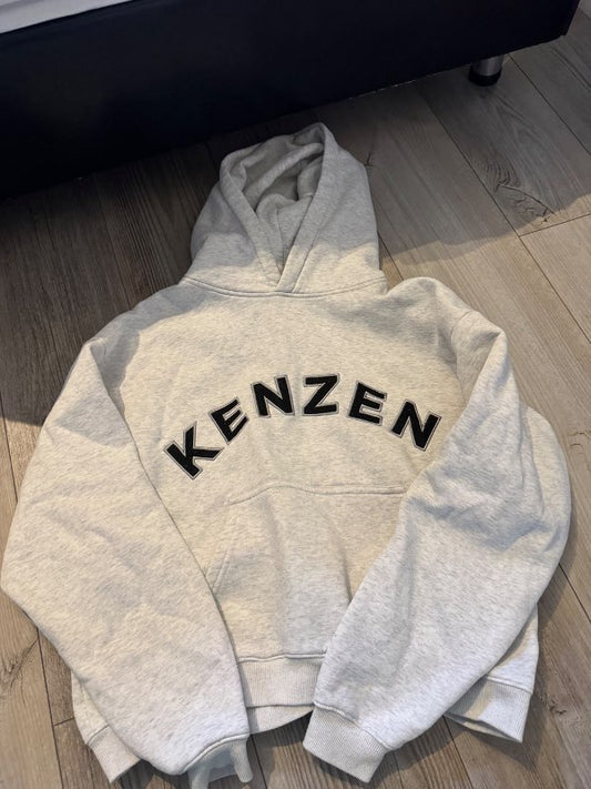 Kenzen grá hetyupeysa