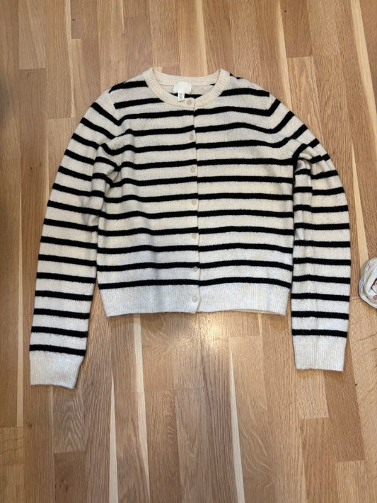 Röndótt knit peysa