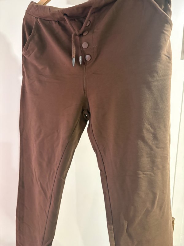 Brun buxur