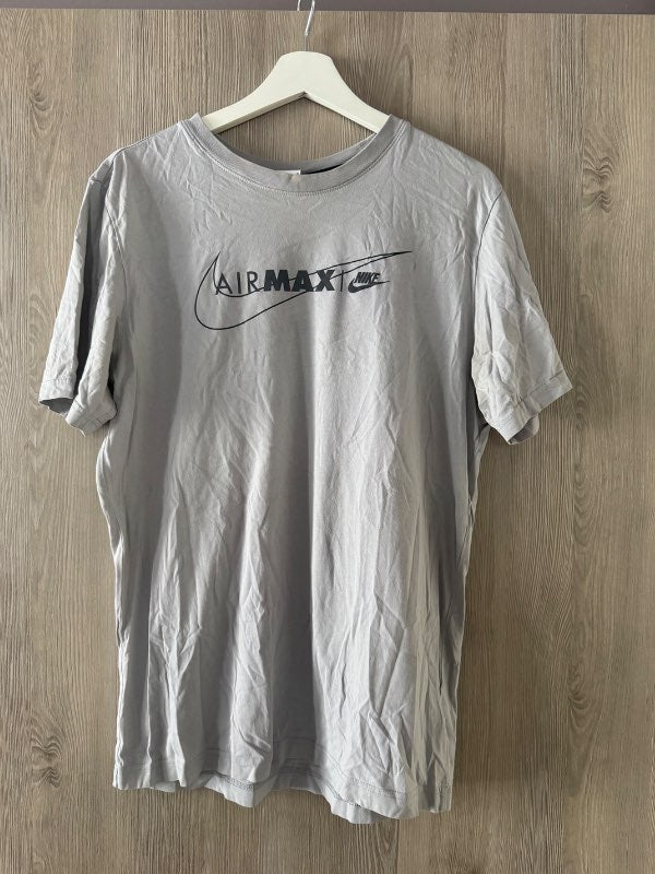 Bolur Nike