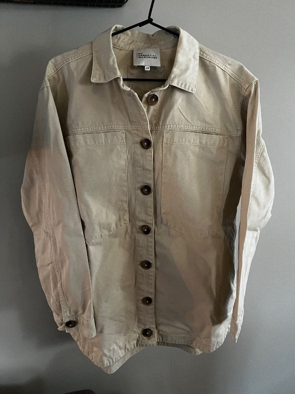 My essential wardrobe skyrtujakki