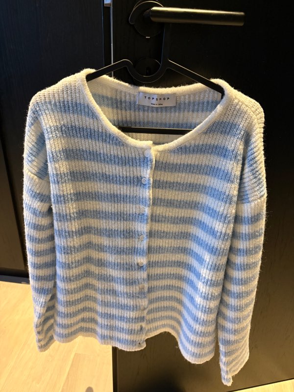 Topshop peysa
