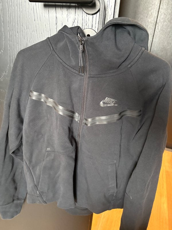Nike tech fleece