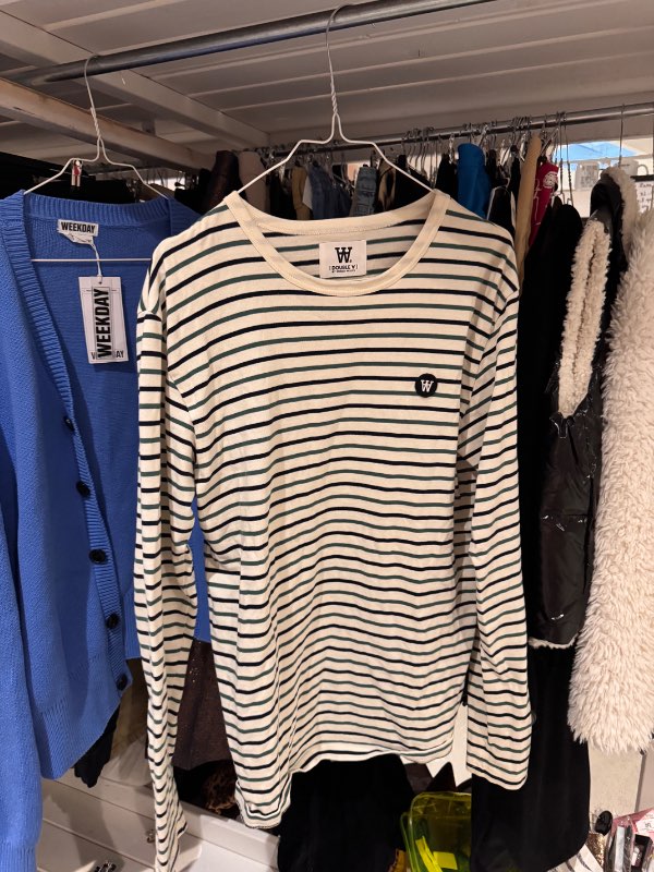 Wood Wood röndóttur bolur