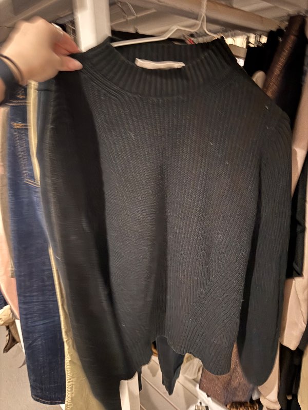 Selected svört peysa