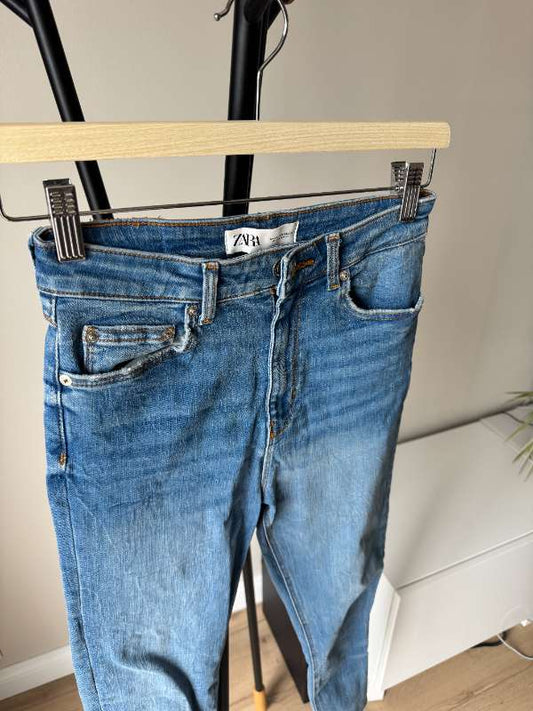 Zara blue jeans