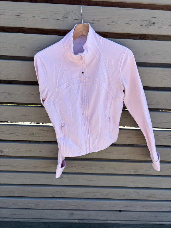 Bleik lululemon peysa