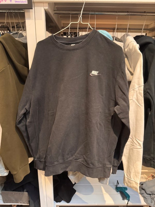 Nike svört Crew neck