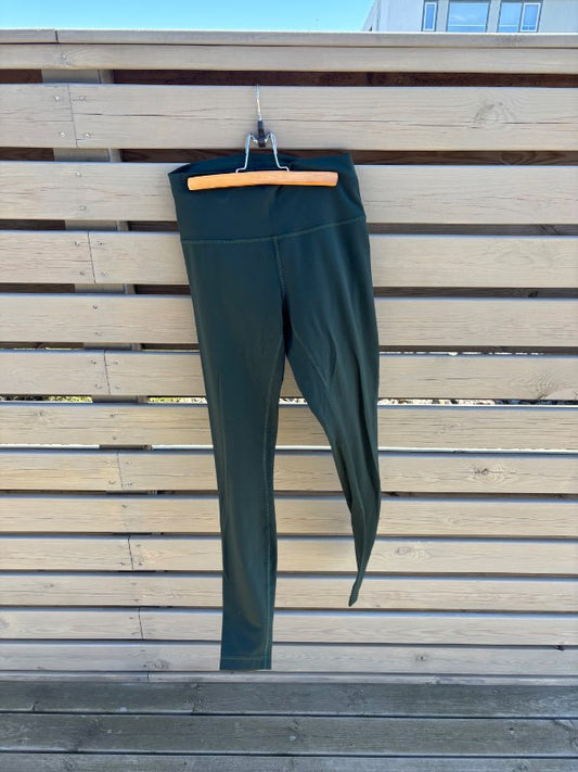 Grænar lululemon buxur